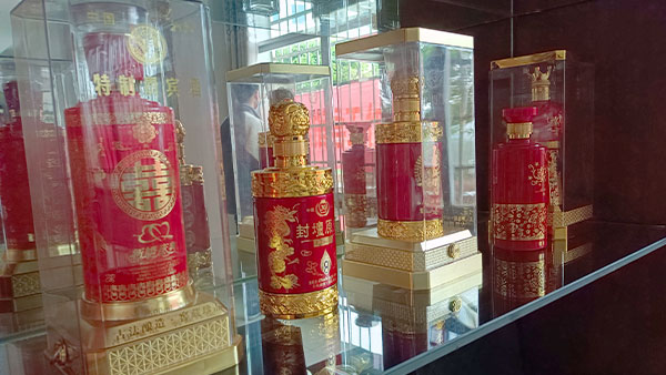 年終銷量飆升，把握純糧定制酒市場是關鍵