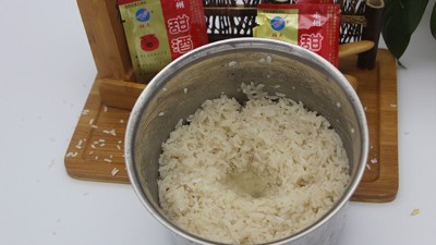 別再花錢買甜酒了，釀酒師傅透露，記住這幾點保證酒香濃郁