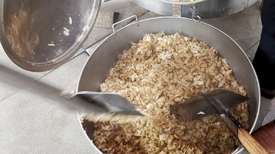 做百合酒什么樣的蒸酒設(shè)備好？百合清香型白酒釀酒技術(shù)培訓(xùn)！