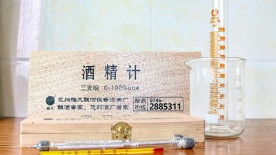 用蒸酒設(shè)備釀酒的新人，測酒度時為什么總是不準(zhǔn)確？
