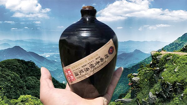 引進(jìn)烤酒設(shè)備開(kāi)酒坊，打造藏族特色青稞酒產(chǎn)業(yè)！