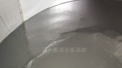 用白酒蒸餾設(shè)備做酒，原料處理不當(dāng)有可能導(dǎo)致上頭！